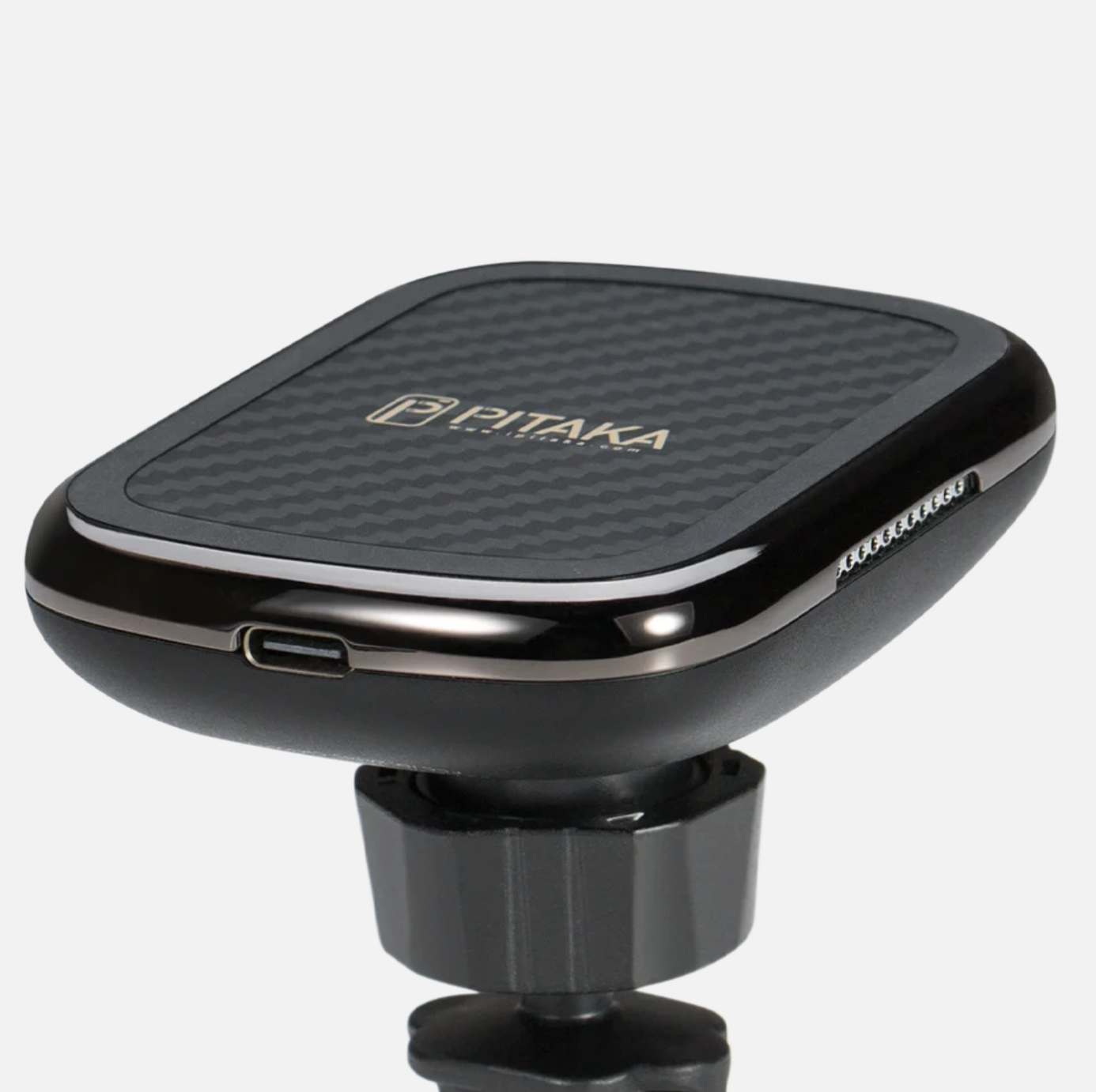 Pitaka - MagEZ Mount Qi - Magnetic Wireless Car Charger - (Vent Mount)