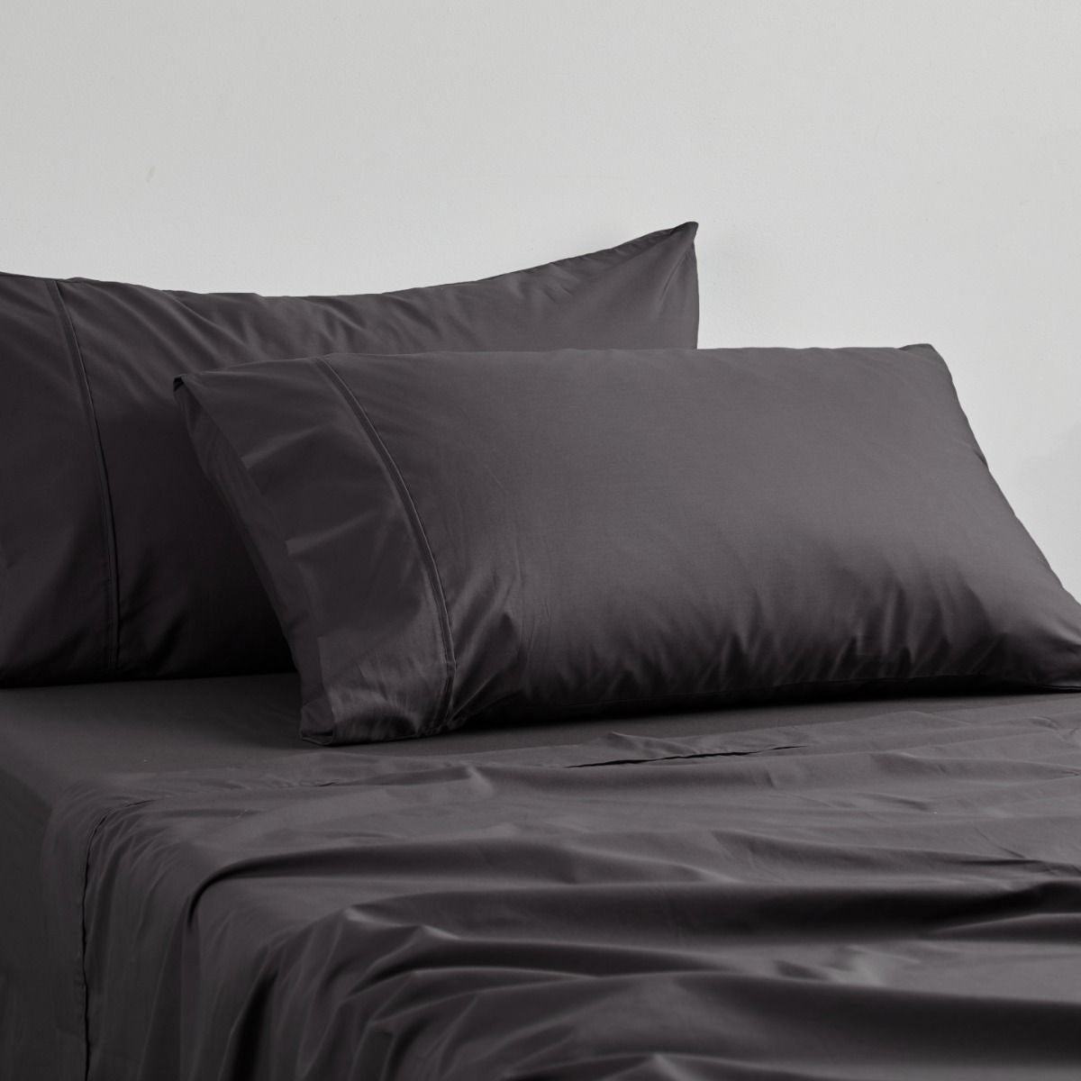 Logan and Mason 250TC 50% Polyester 50% Cotton Percale Sheet Set Asphalt 50cm Wall Double